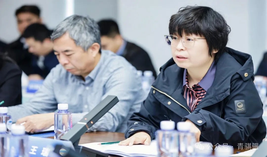 ��Ѷ�������ܲ�ҵ��չ������̸�ᡱ����ʨ���߿Ƽ������ܲ��ɹ��ٿ�